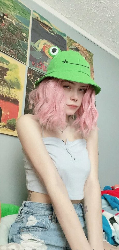 omisririe erotic model img