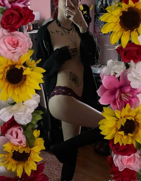 ittybittyloli model beautiful pictures