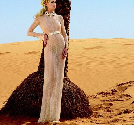 Adriana Abenia sexy model picture