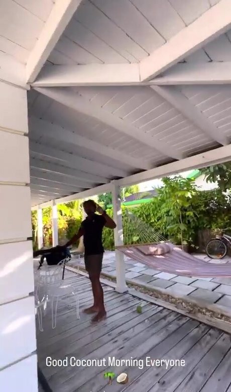 Ariadna Hafez naked actress images