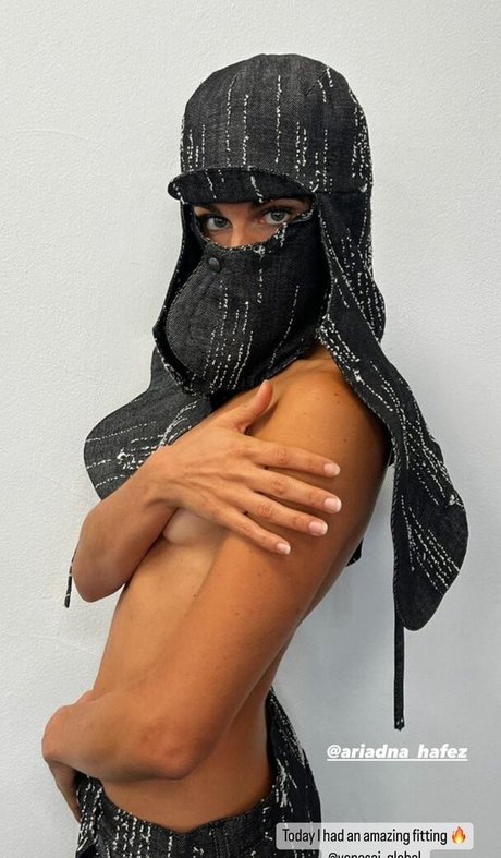 Ariadna Hafez model nudes photo