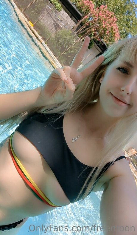 freemoon model pretty archive