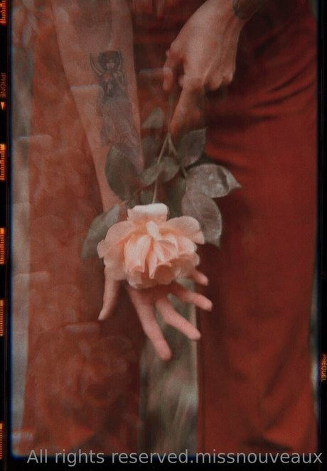 missnouveaux model pornographic img