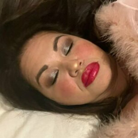 bustycougar star free photos