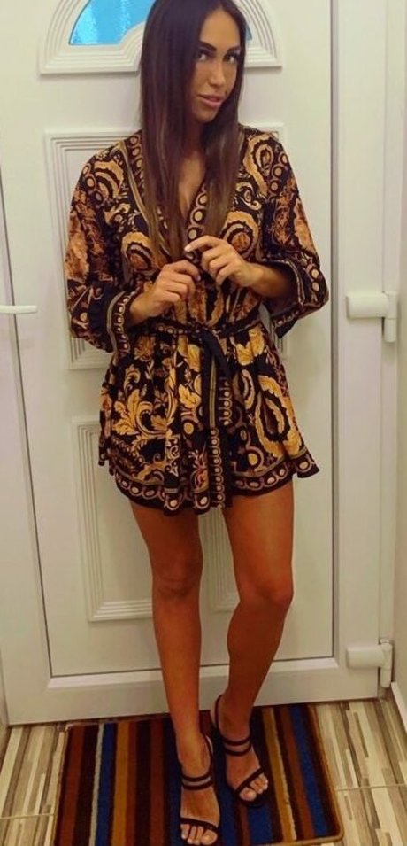 Somogyi Lanyok model pretty images