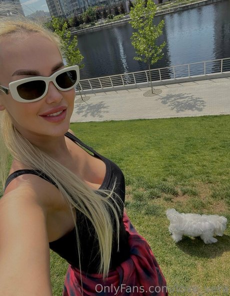 love vera pornographic model images