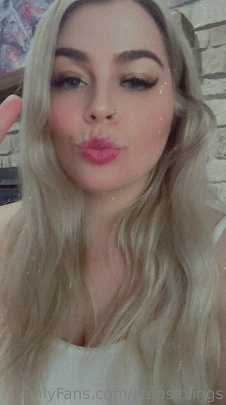 stepsiblings free model photo