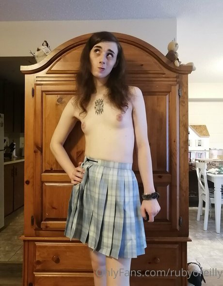 18 teen onlyfans beautiful image