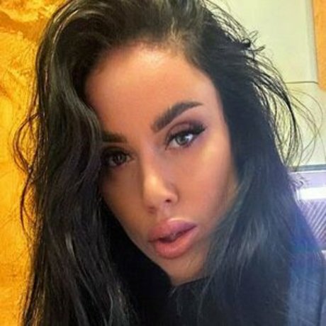 alinaboobs exclusive model images