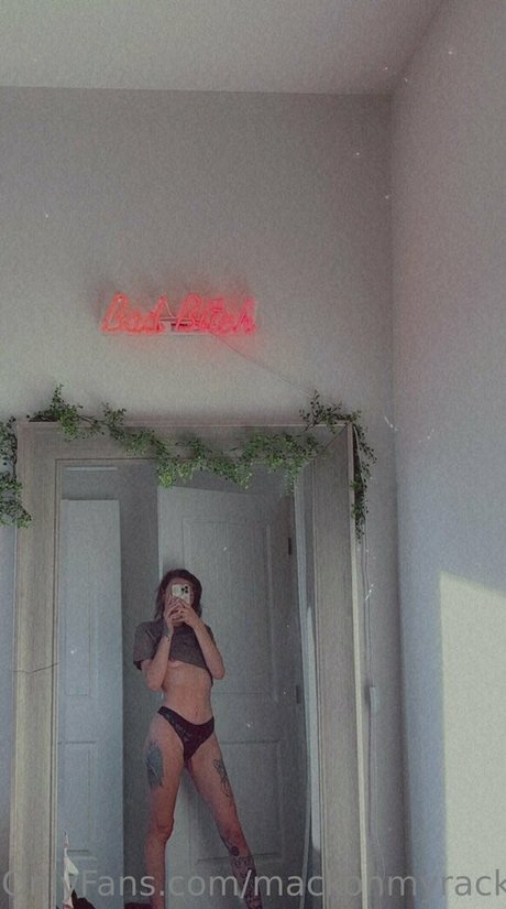 mackonmyrack model pornographic photos