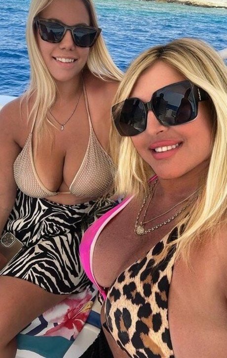 petite wife onlyfans sex gallery