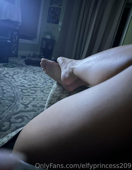 elfyprincess209 actress img