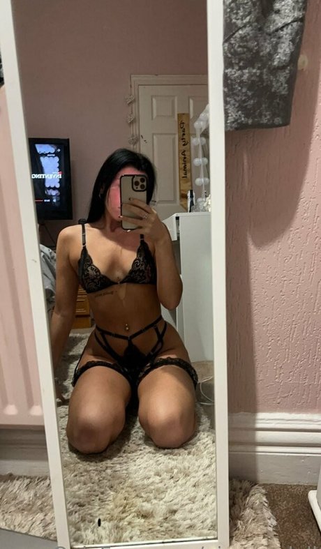 secretamber2 model nude pic