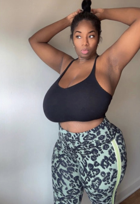 jacking uneek model nudes pic