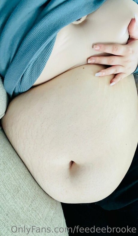 feedeebrooke nudes model images