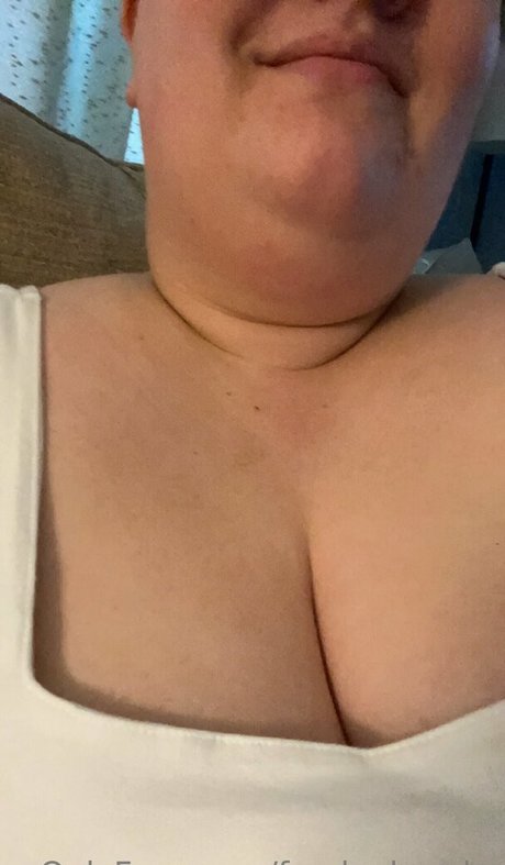 feedeebrooke model naked image