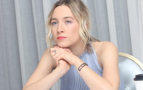 Saoirse Ronan star top img