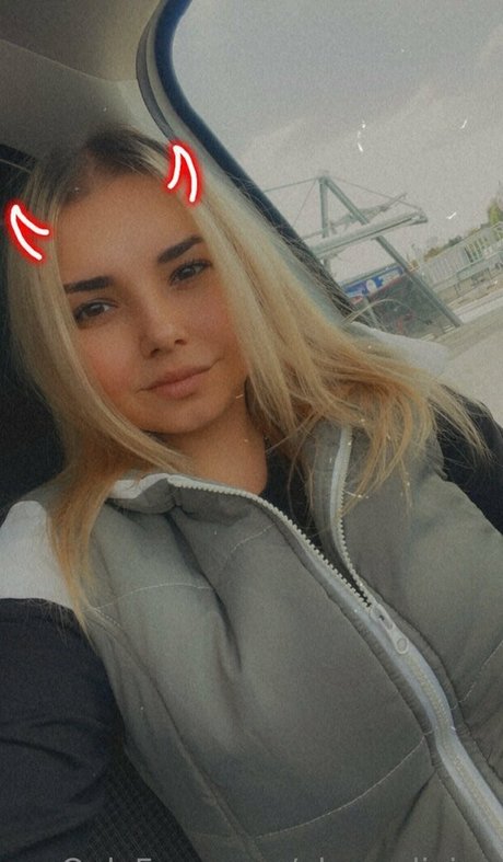 alessadivine model sex pic