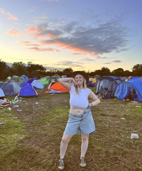 Katie O exclusive star photo