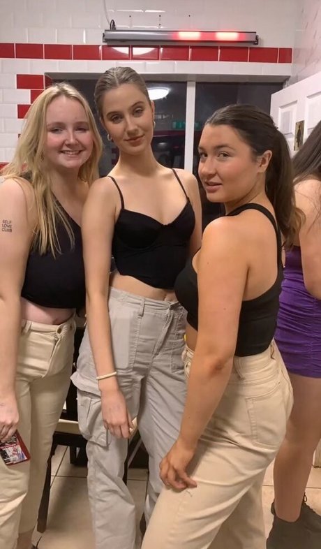 Katie O star erotic pic