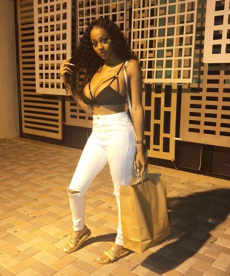 Katarra Mcduffie erotic model picture