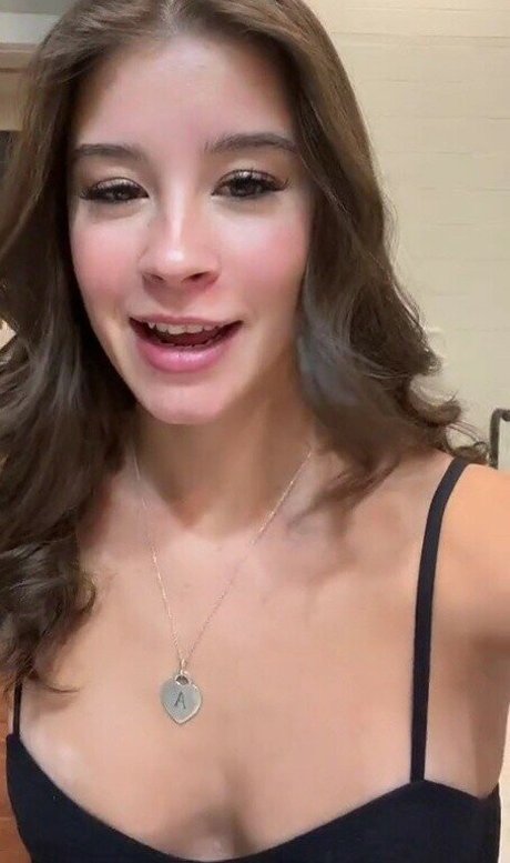 Bitty 01 free actress gallery