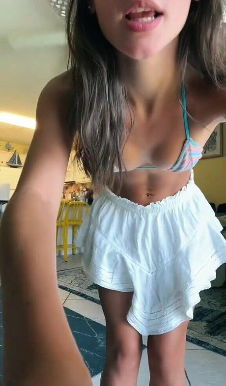 Bitty 01 pretty actress images