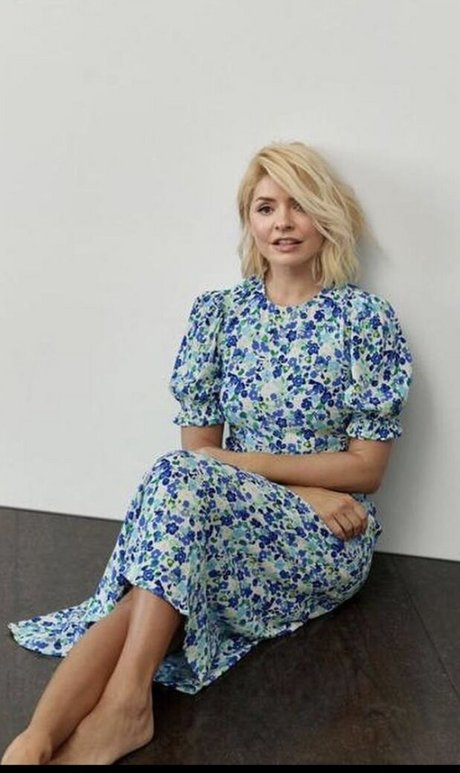 Holly Willoughby sexy pornstar gallery
