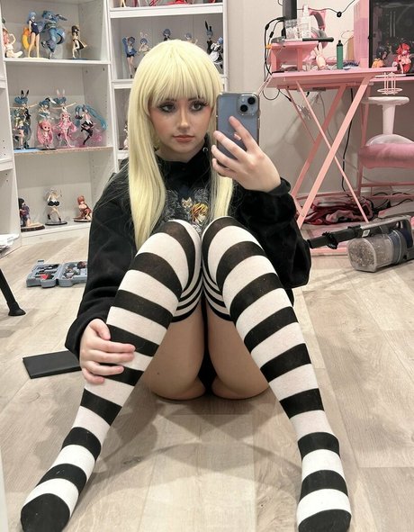 drugstorecowgir1 model pornographic image