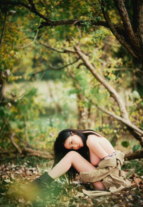 nnian_ adult model photo