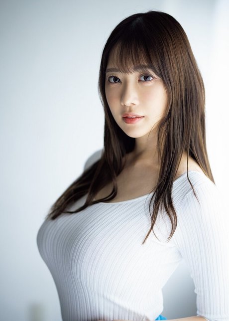 Shion Utsunomiya star hot img