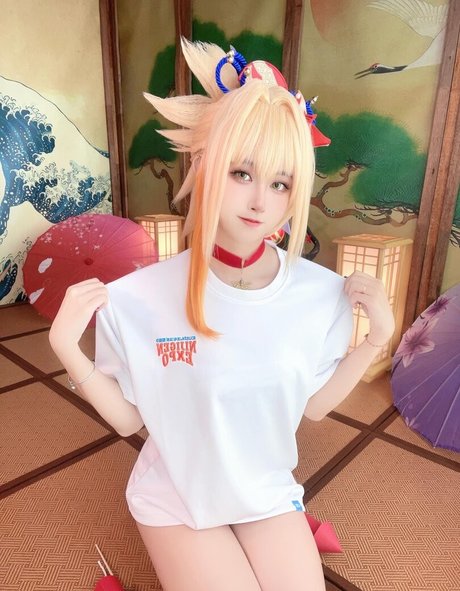 Arisa Cosplay sexy star image