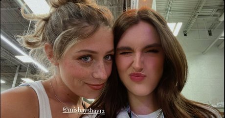 Maggie Roscher sexy pornstar image