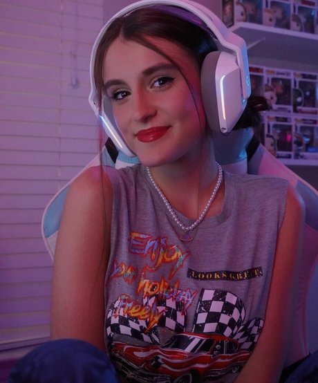 Maggie Roscher pornstar adult photo