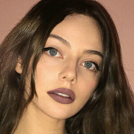 Kate Kishuk model top image