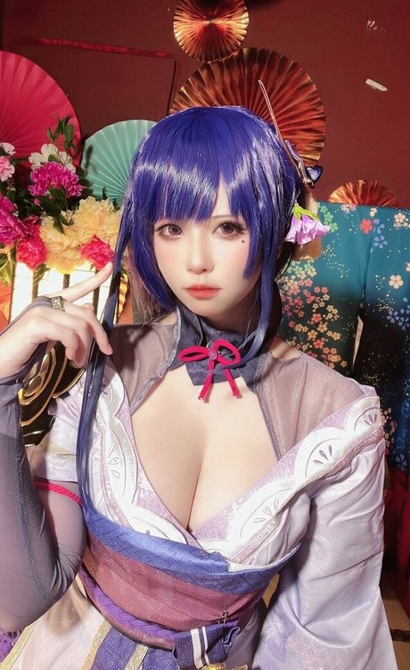 Soraqq pornstar adult gallery