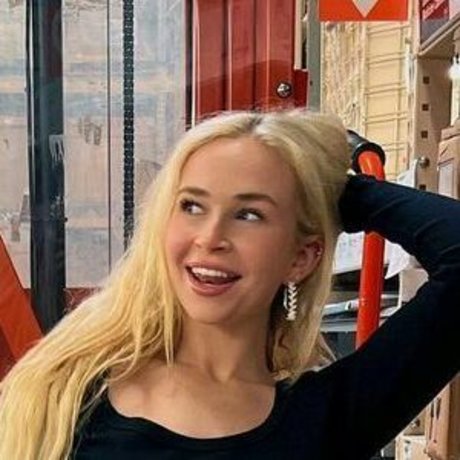 Sophia Armata model xxx gallery