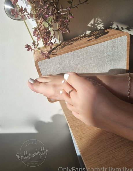 frillymillyx porn actress picture