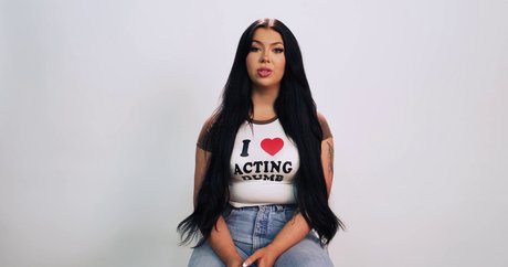 ih8holly xxx actress gallery