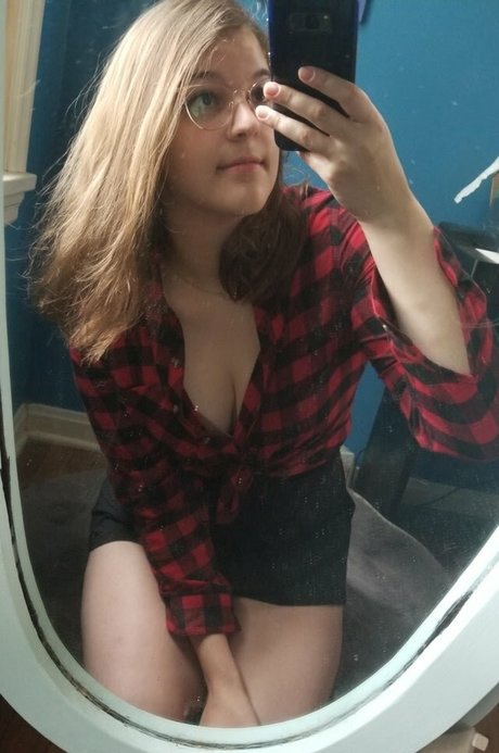 Ebee7 model xxx image