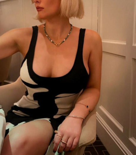 Amelia Eve Gibson hot pornstar pics