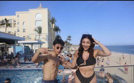 Sami Brielle sex model img