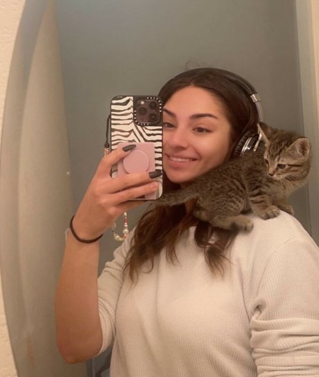 Sami Brielle free star gallery