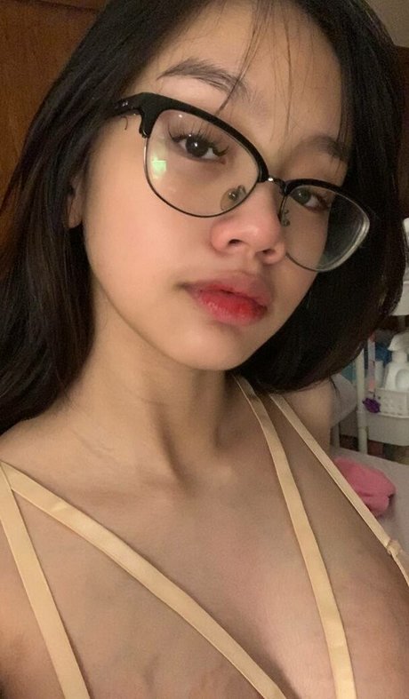 Hilixlie nude pornstar gallery