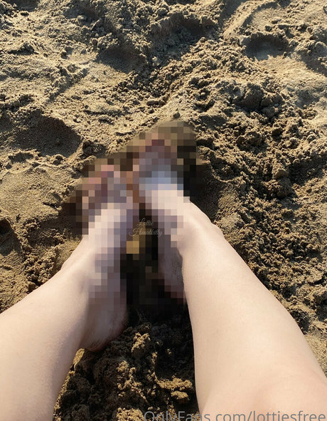 lottiesfree nudes model archive