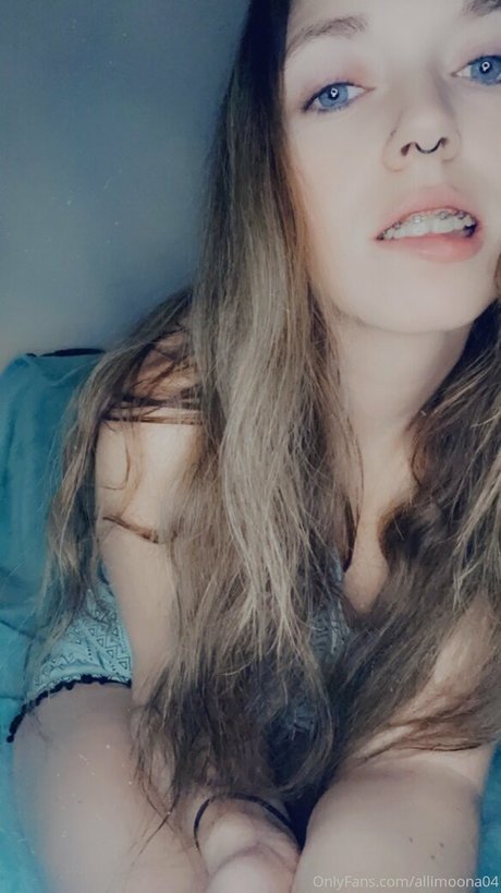 allimoona04 xxx model photo