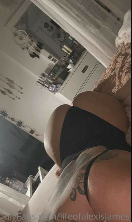 Alexisejames__ pornographic star pics