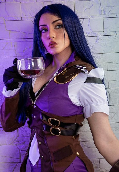 EzySummers Cosplay pretty model pictures