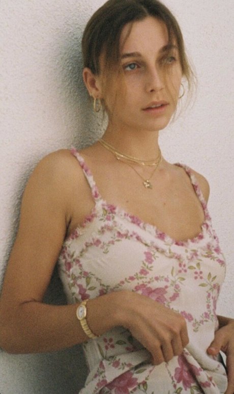 Emma Chamberlain beautiful actress images