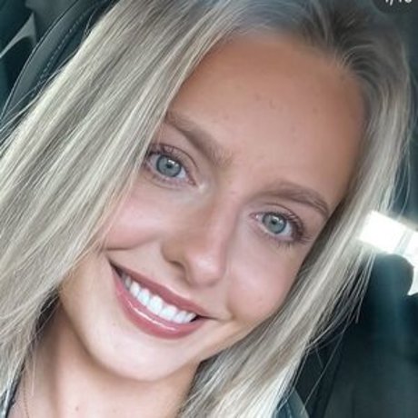 the__healthy blonde pornstar nude pics